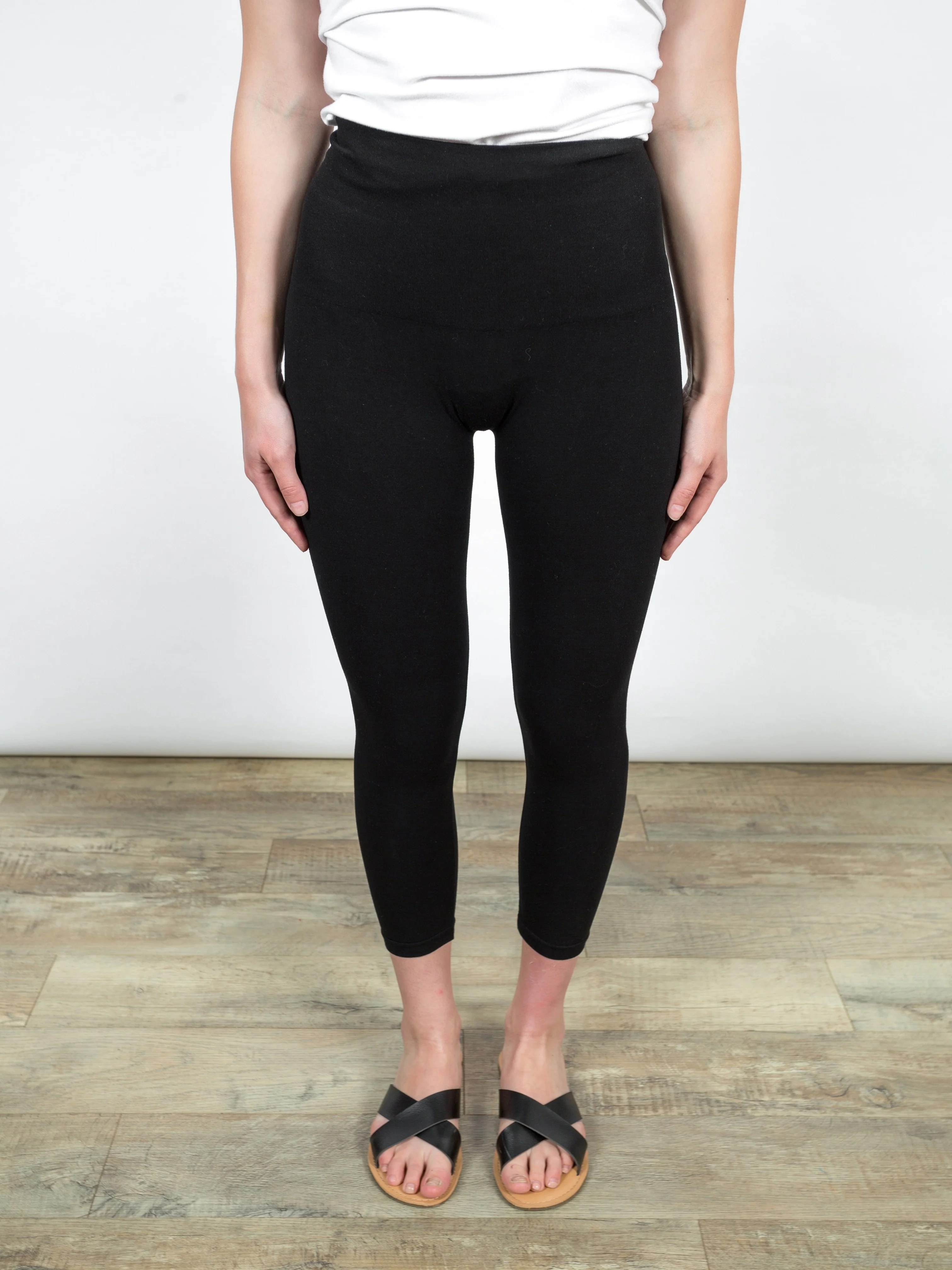 Tummy Tuck Cropped Legging - Image 6